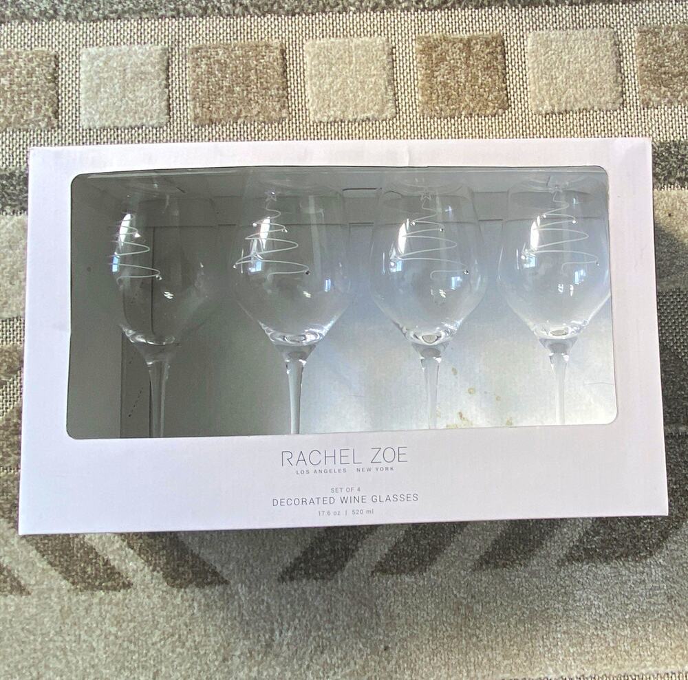 Rachel Zoe Set of 4 Stemmed Wine Glasses 17.6 oz Etched Christmas Tree Design